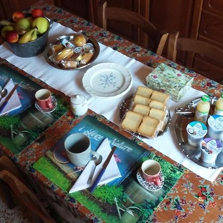B&B Maria Montis Assemini Eksteriør billede
